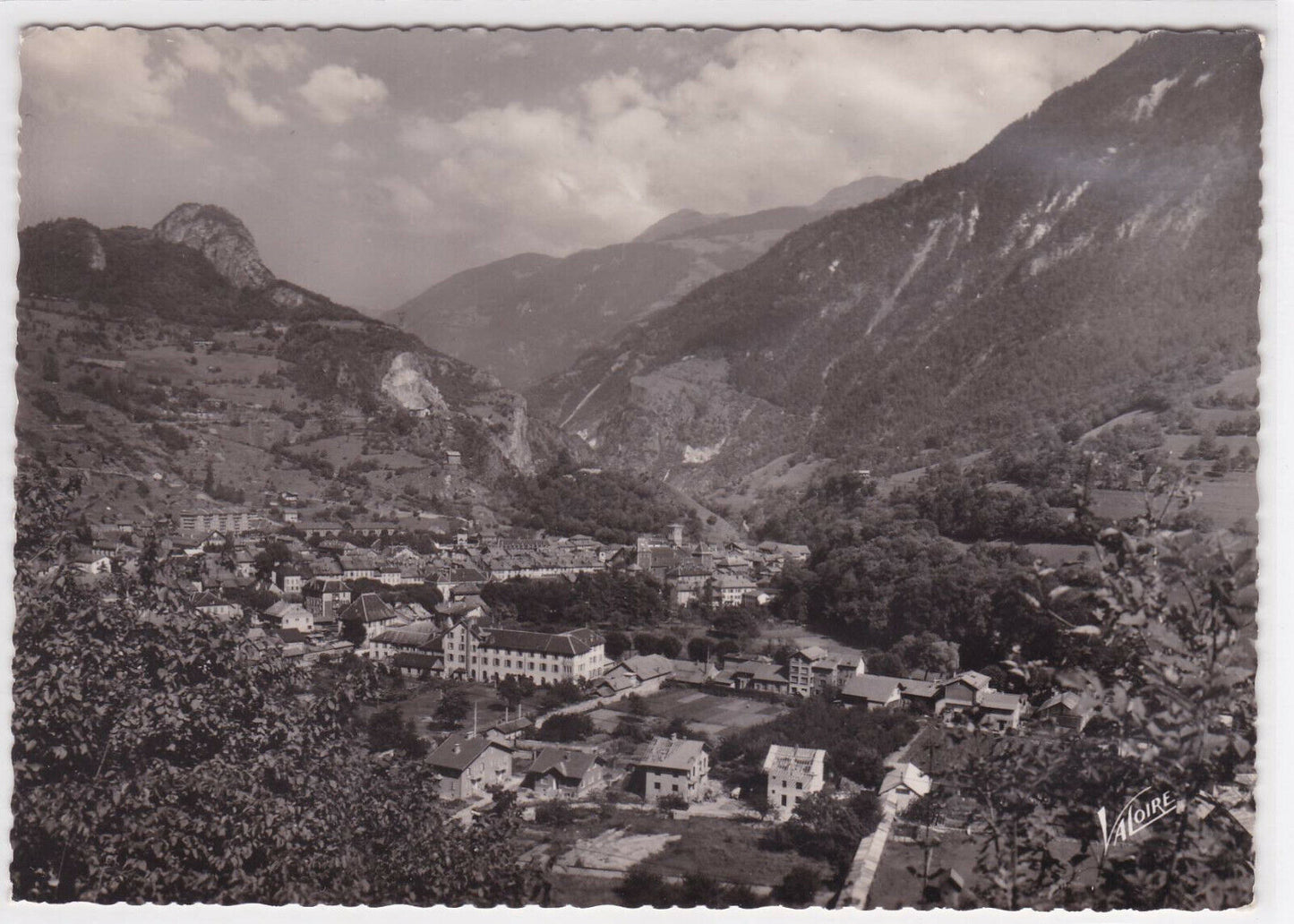 CARTE POSTALE NOIR & BLANC CPSM MOUTIERS SAVOIE VUE GENERALE
