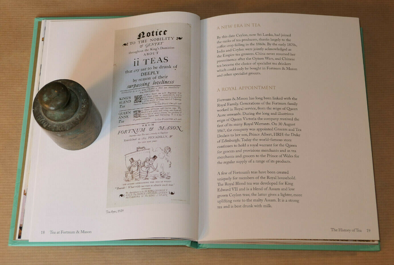 TEA AT FORTNUM & MASON / 45 RECIPES SANDWICHES BISCUITS CAKES