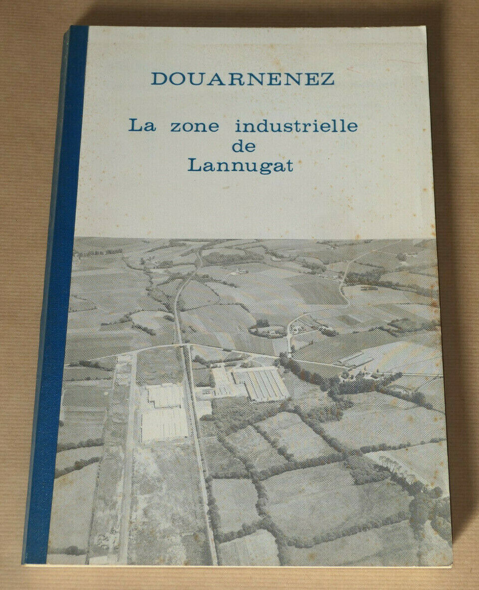 DOUARNENEZ FINISTERE BRETAGNE HISTOIRE FETES LOT DE LIVRES ET DOCUMENTS