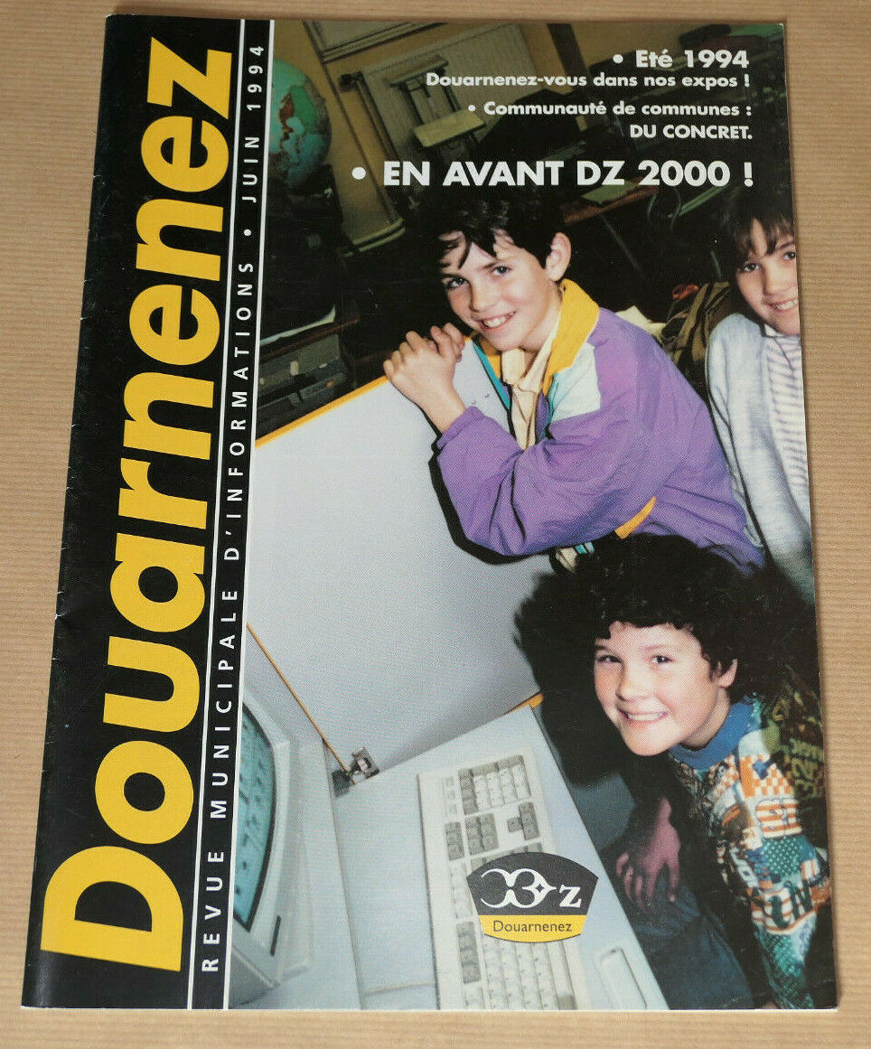 DOUARNENEZ FINISTERE BRETAGNE HISTOIRE FETES LOT DE LIVRES ET DOCUMENTS