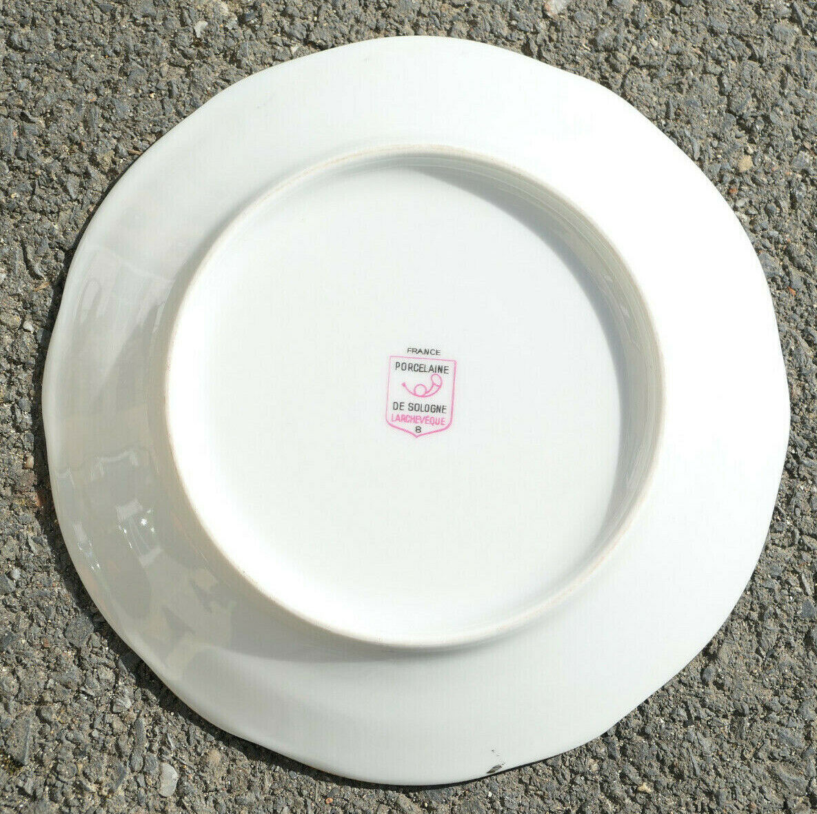 ASSIETTE DECORATIVE SOUVENIR DE COMMUNION EN PORCELAINE DE SOLOGNE LARCHEVEQUE