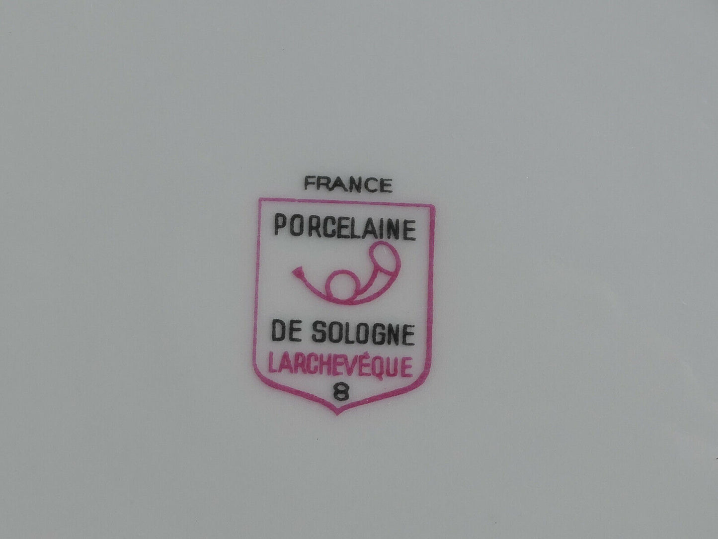 ASSIETTE DECORATIVE SOUVENIR DE COMMUNION EN PORCELAINE DE SOLOGNE LARCHEVEQUE