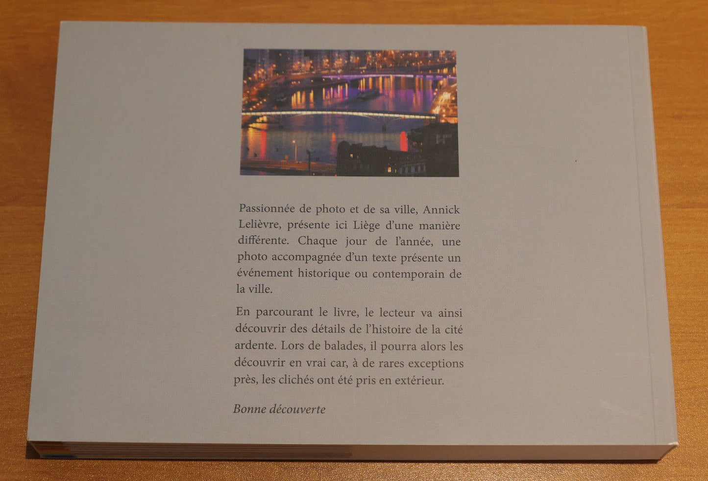LIEGE AU FIL DES JOURS / ANNICK LELIEVRE / CALENDRIER PHOTOS BELGIQUE 2018