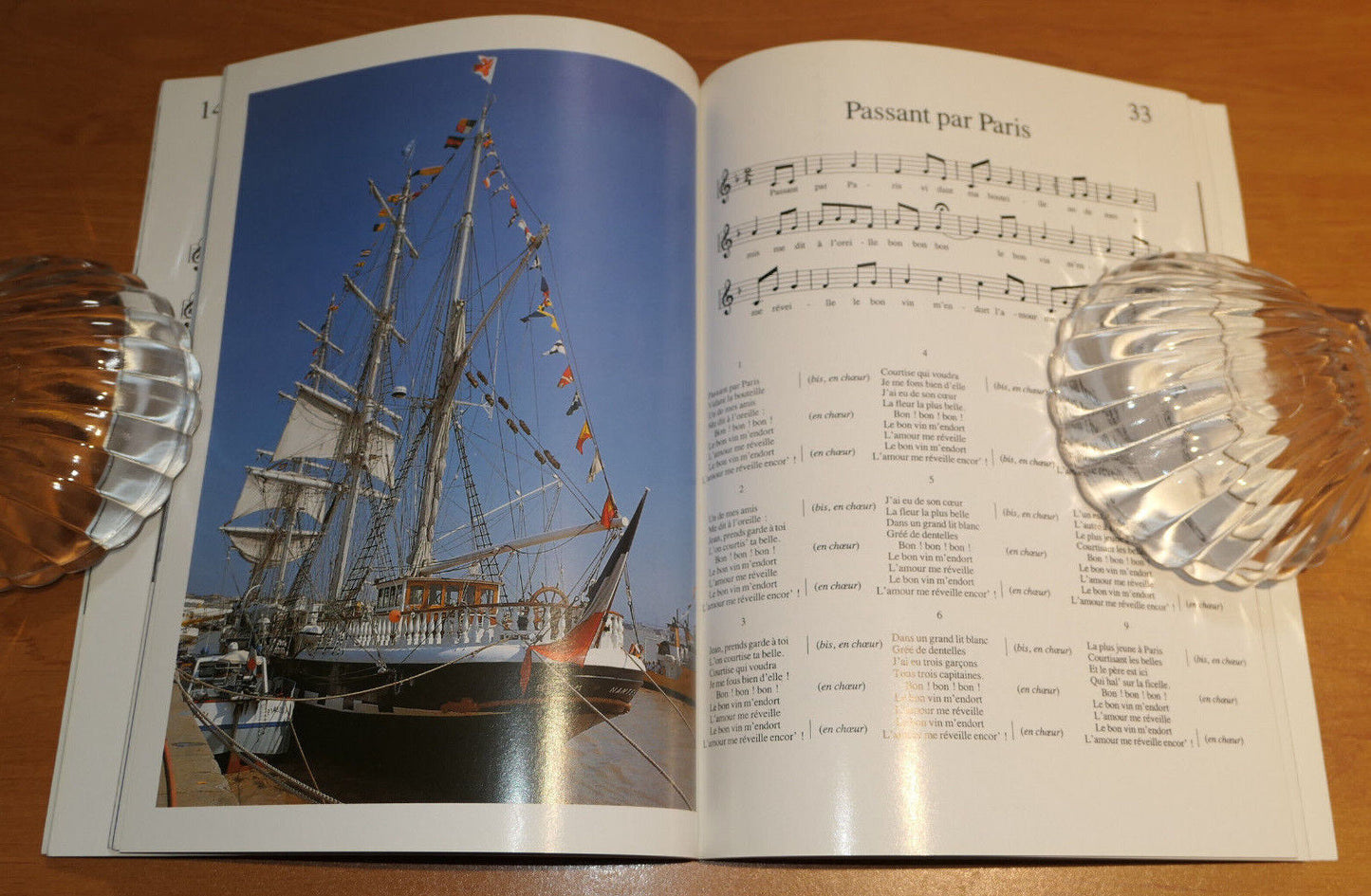 CHANSONS DE MARINS / TRADITIONS DE LA MARINE / EDITIONS GISSEROT 2000