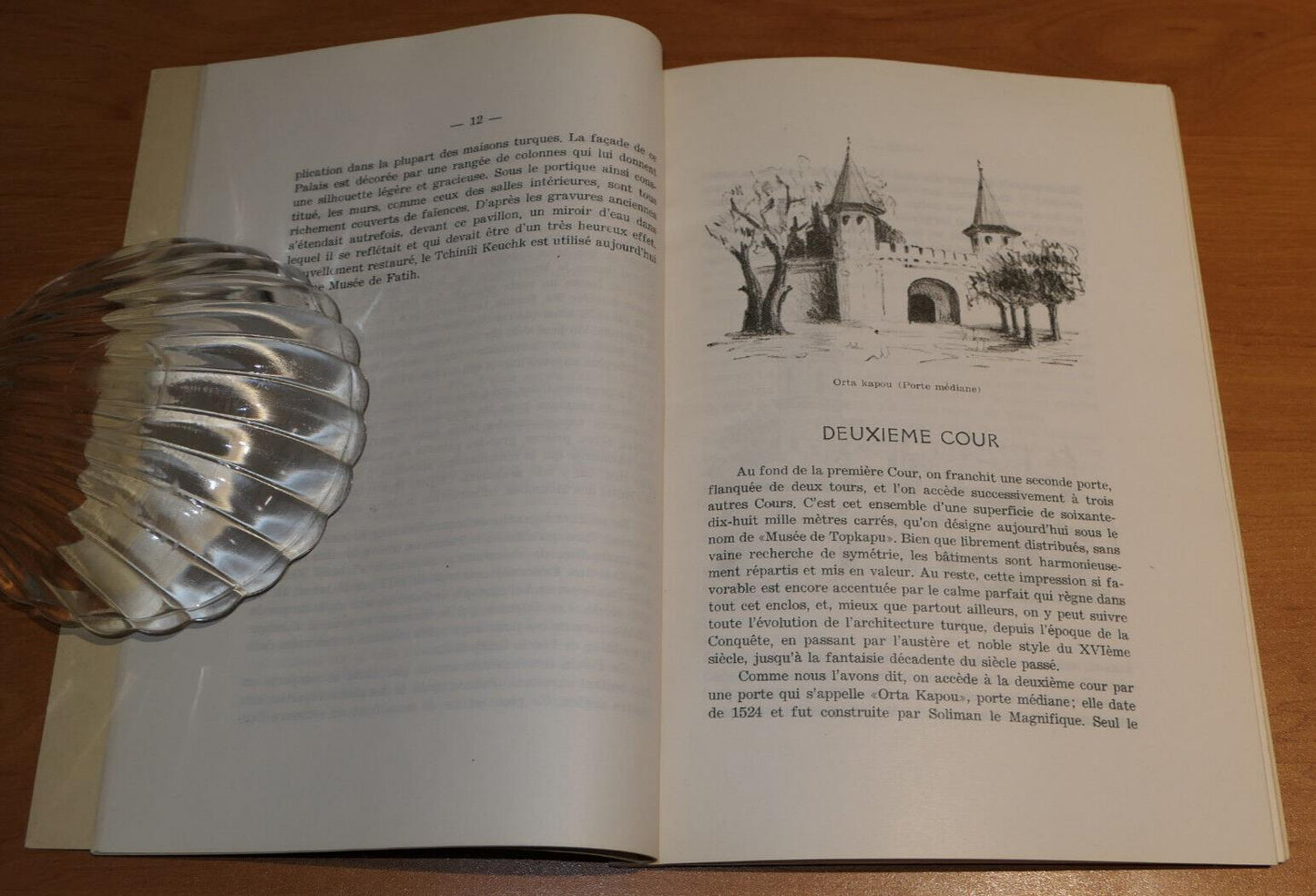 LE VIEUX SERAIL DES SULTANS / MELEK CELAL LAMPE ISTANBUL TURQUIE 1963