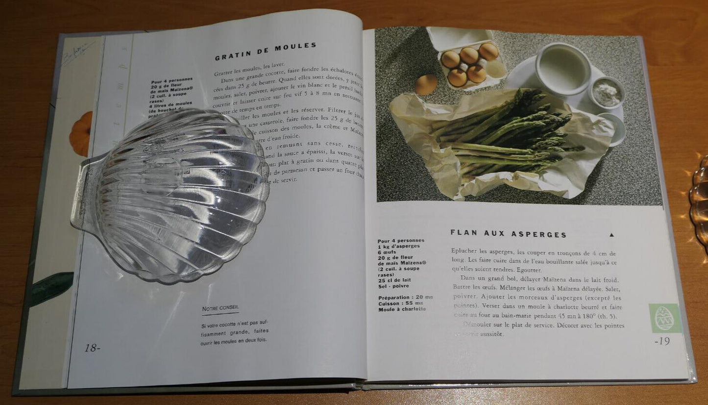 LA CUISINE LEGERE DES SAISONS / HELENE VINCENT / 130 RECETTES FACILES / 1990