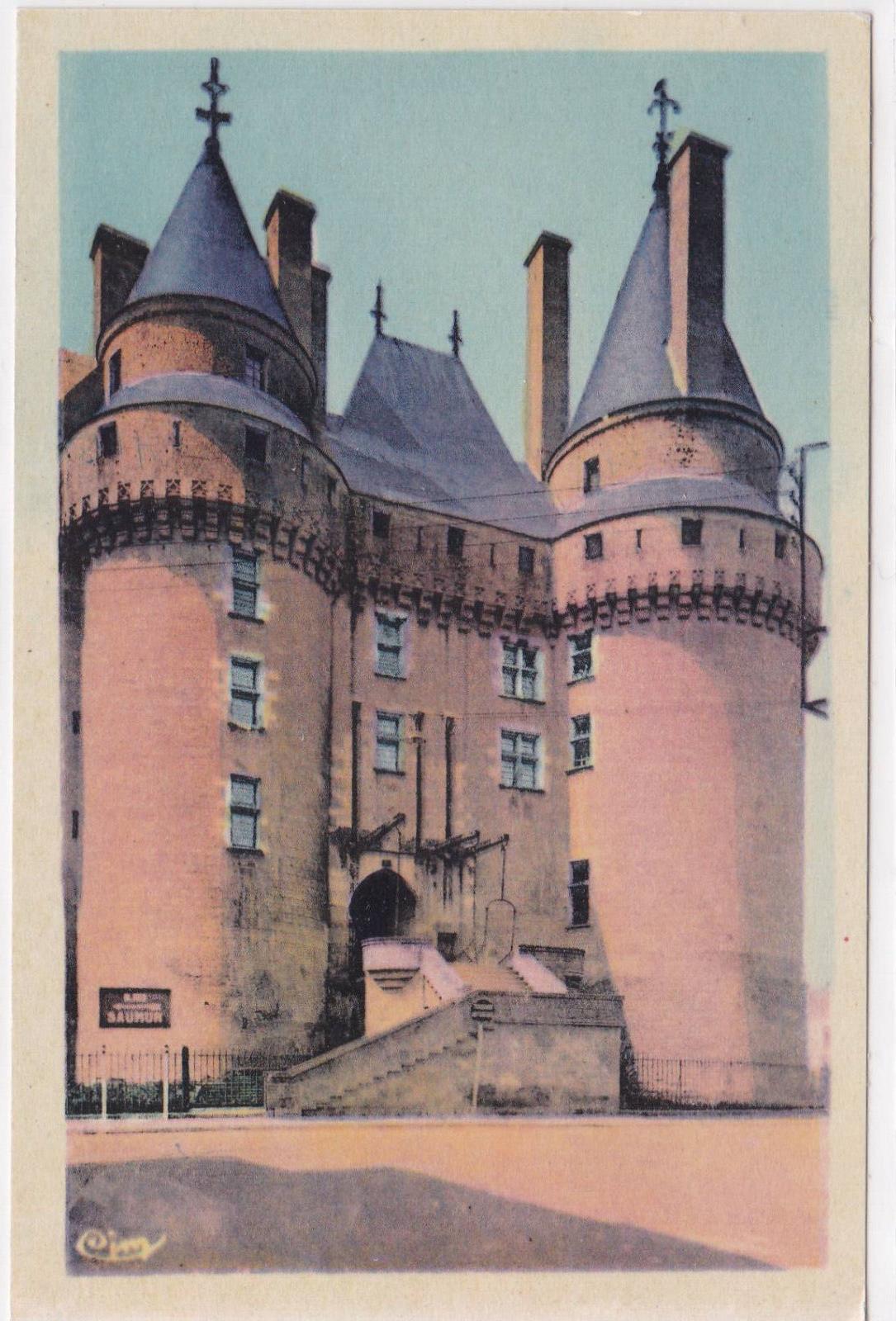 OLD POSTCARD CPA CHATEAU DE LANGEAIS THE ENTRANCE TO THE DRAWBRIDGE