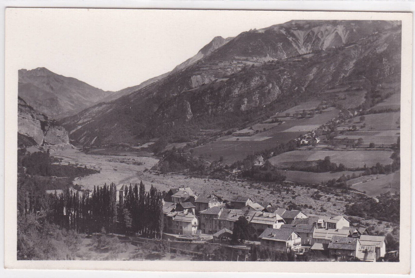 CARTE POSTALE ANCIENNE ST-MARTIN D'ENTRAUNES VUE GENERALE ET LA VALLEE DU VAR