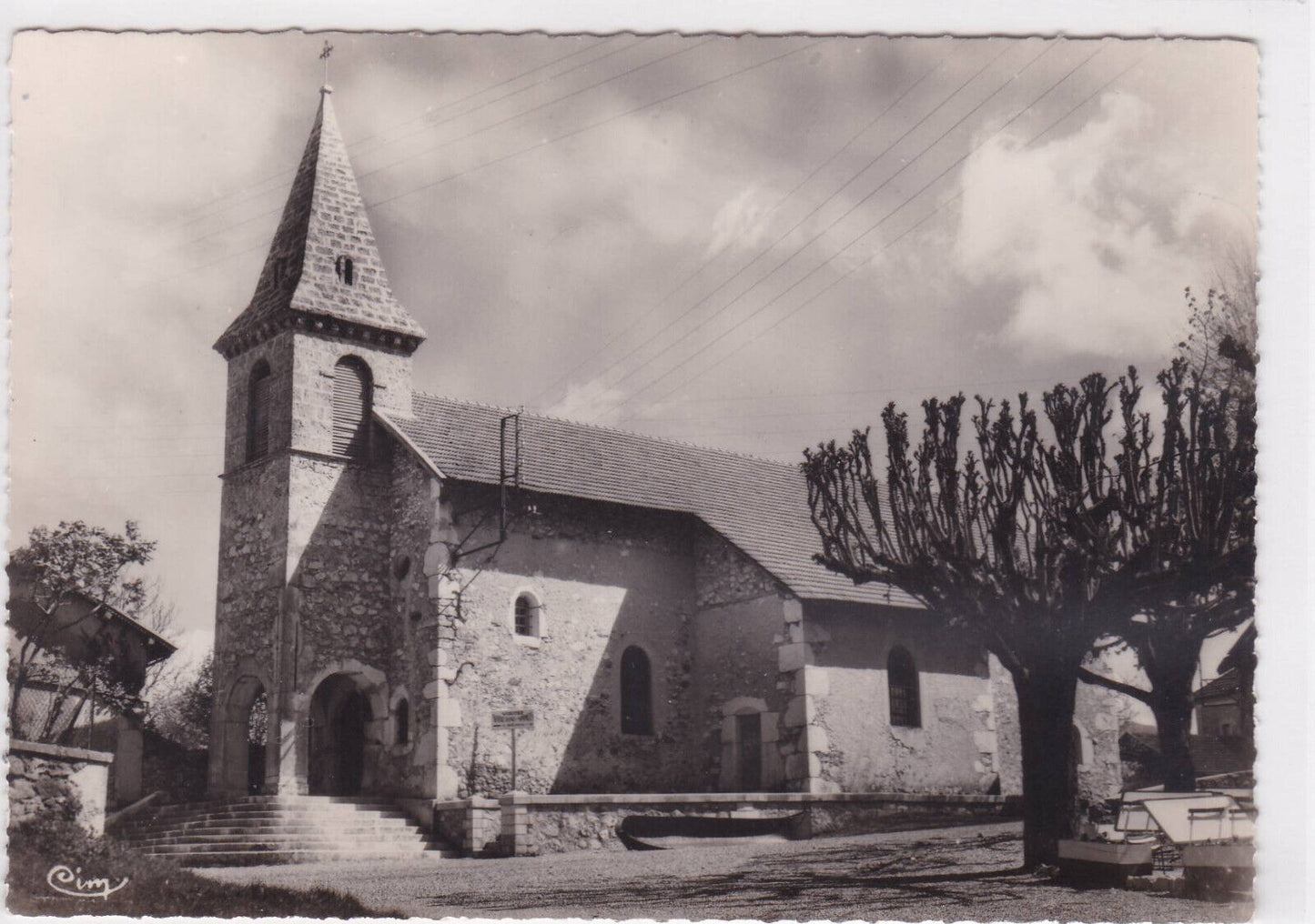 CARTE POSTALE CPSM MONTAUD ISERE L'EGLISE