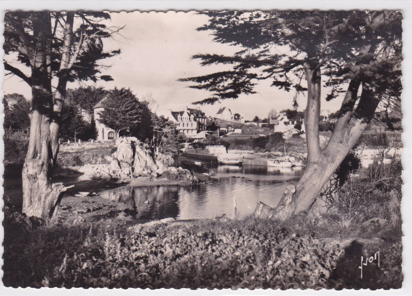 CARTE POSTALE CPSM ILE DE BREHAT LE PORT CLOS