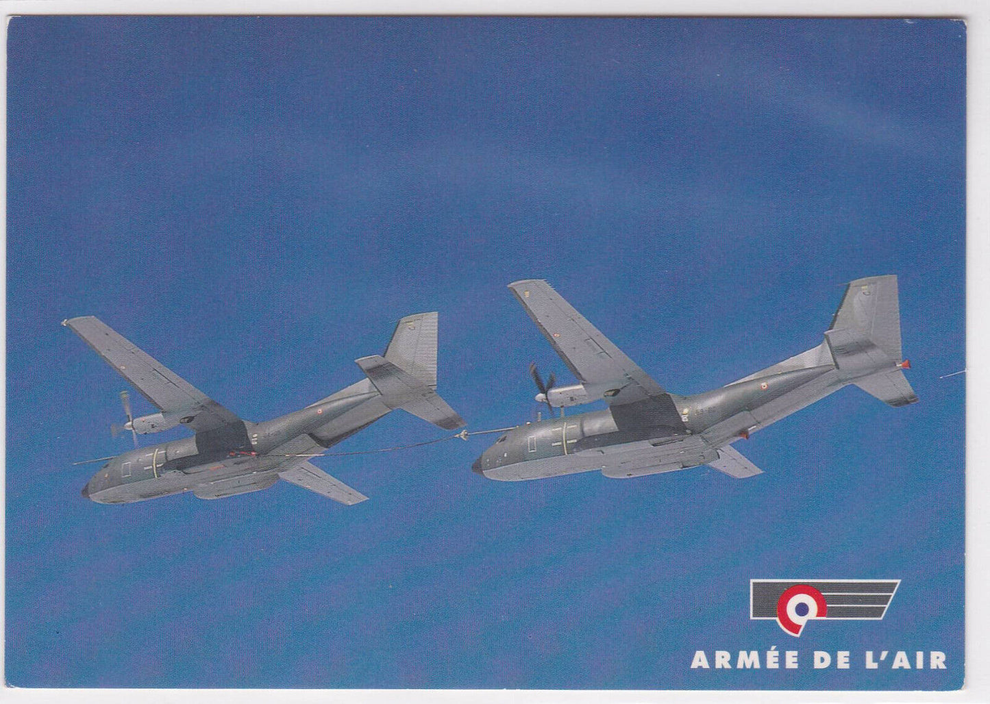 CARTE POSTALE CPM ARMEE DE L'AIR AVIONS C160 TRANSALL RAVITAILLEMENT AVIATION