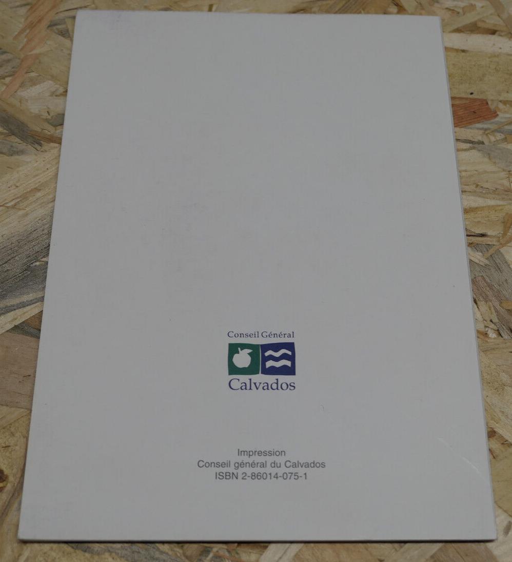 YVONNE GUEGAN / REGARDS SUR LA GUERRE / CATALOGUE EXPOSITION CALVADOS 2004