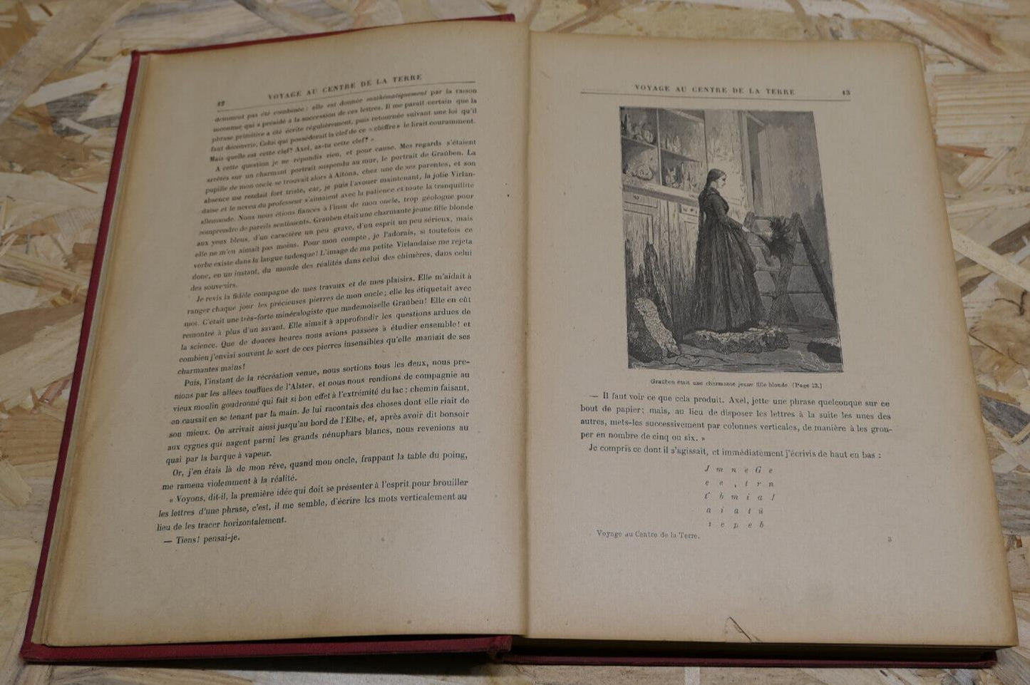 JULES VERNE / VOYAGE AU CENTRE DE LA TERRE / COLLECTION HETZEL / HACHETTE 1930