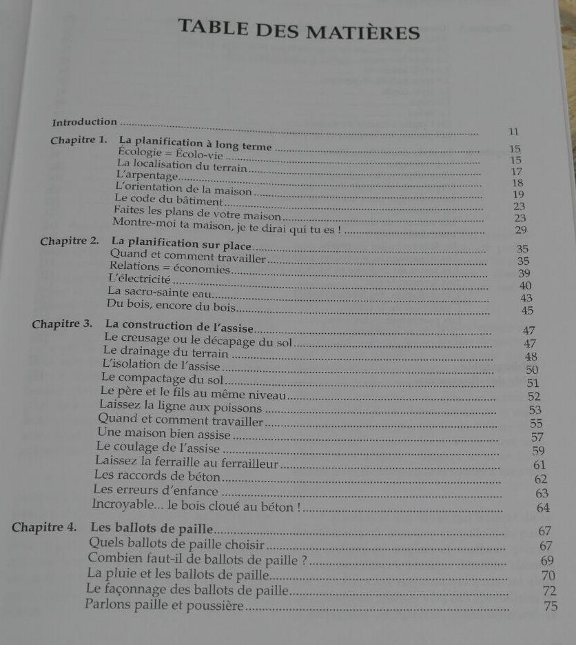LA MAISON EN BALLOTS DE PAILLE / MANUEL DE L'AUTOCONSTRUCTION / 2002