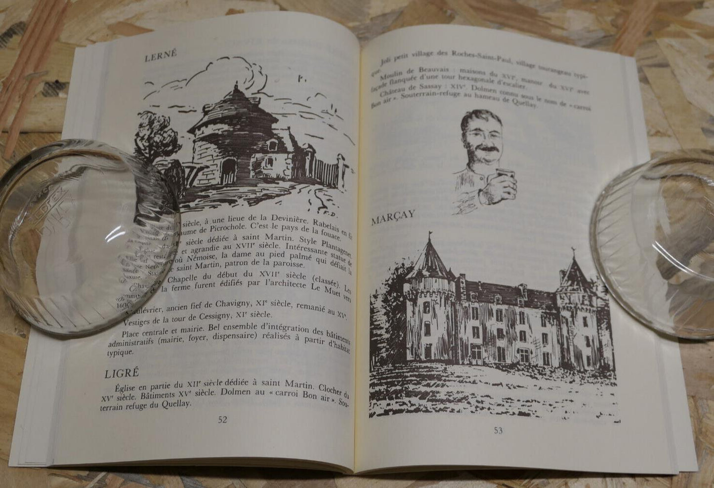 LA RABELAISIE EN TOURAINE / CAPITALE CHINON / TOURISME ART HISTOIRE GASTRONOMIE