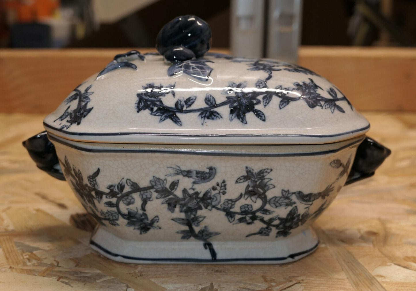 Ancienne Terrine En Faïence Bleue Asiatique Asie Chine Tsaï Époque À Identifier