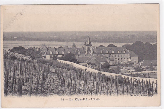 Carte Postale Ancienne CPA La Charité L'Asile