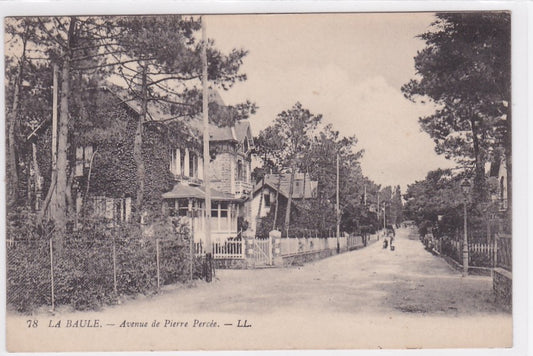 Carte Postale Ancienne CPA 44 - La Baule - Avenue De Pierre Percée