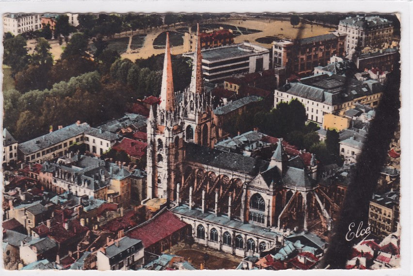 Carte Postale Semi-Moderne CPSM 64 - Bayonne - Vue Aérienne De La Cathédrale