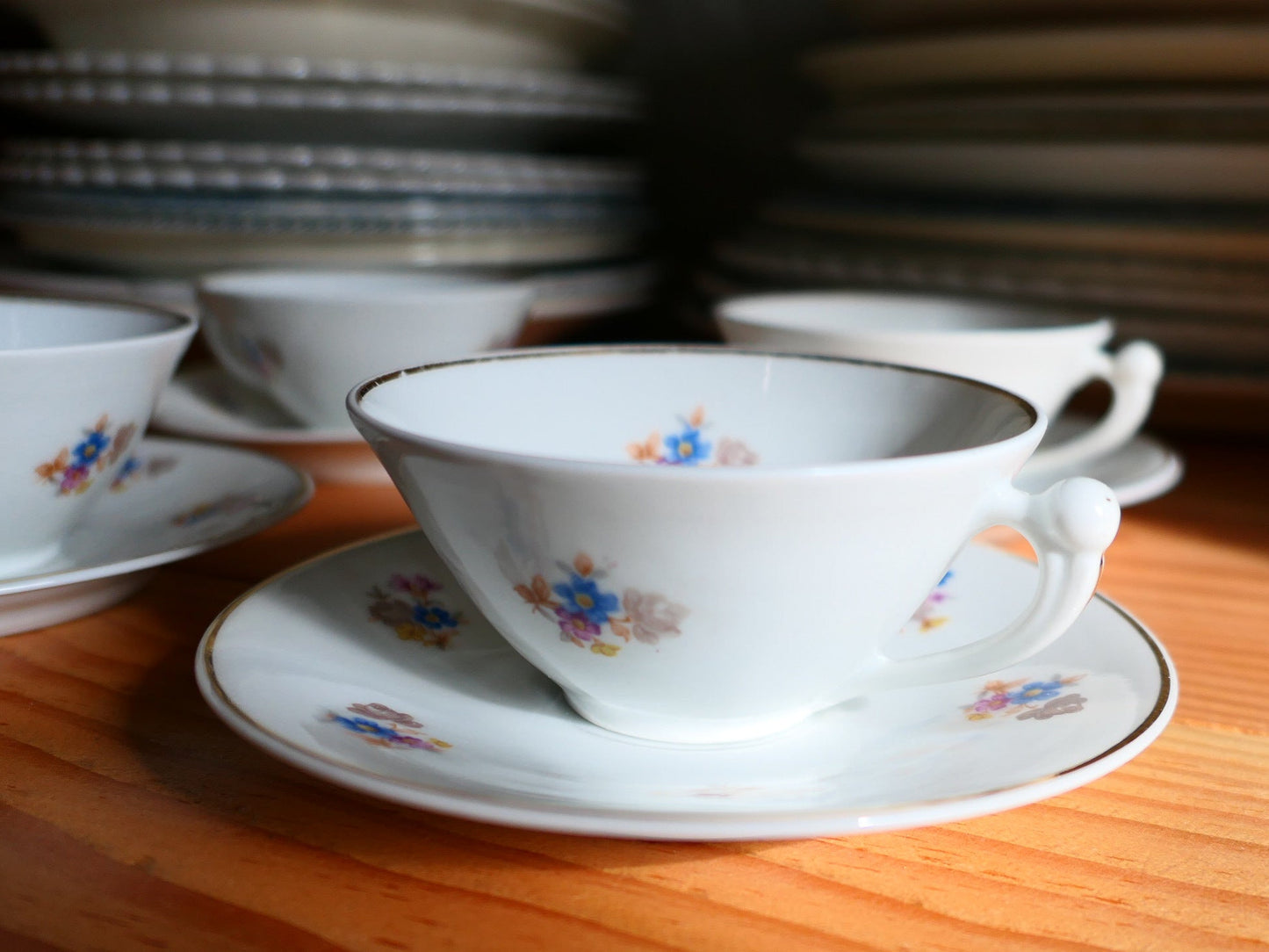 Porcelaine De Limoges - Art-Déco - Lucien Michelaud - Ensemble De 4 Tasses À Thé & Soucoupes