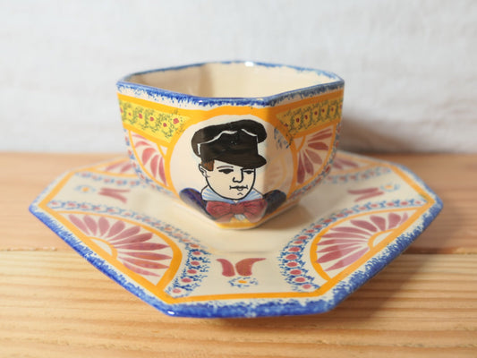 Ancienne Tasse À Déjeuner En Faïence - Sainte-Honorine-Sur-Mer