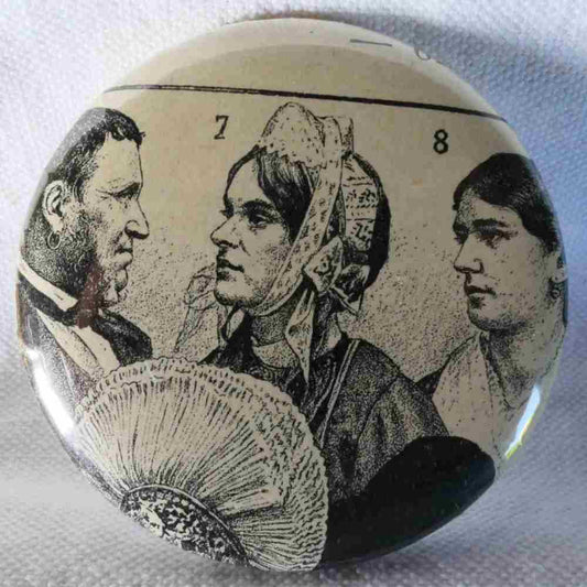 Bretonne - Badge Encyclopédique Original - Ancienne Gravure