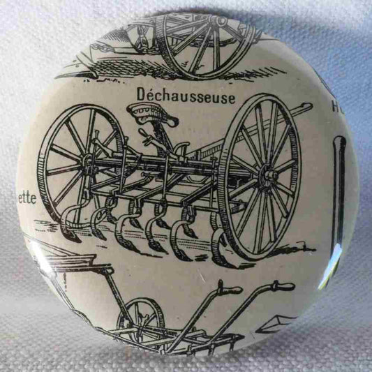 Déchausseuse - Badge Encyclopédique Original - Ancienne Gravure