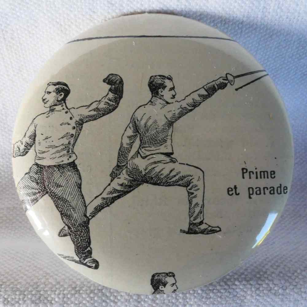 Escrime Fleuret - Badge Encyclopédique Original - Ancienne Gravure