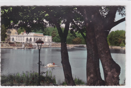 Carte Postale Semi-Moderne CPSM Station Thermale De Bagnoles-De-L'Orne