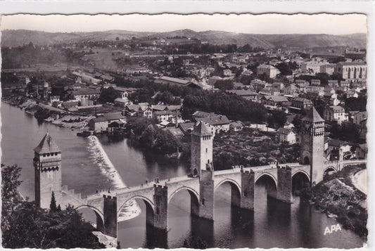 Carte Postale Semi-Moderne CPSM 46 Cahors - Vue Générale Et Le Pont Valentré