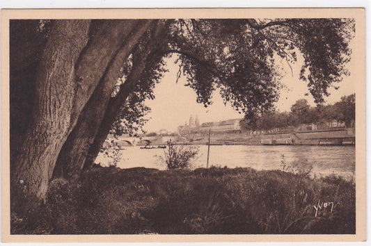 Carte Postale Ancienne CPA 37 Tours - Bords De La Loire - Cathédrale - Pont