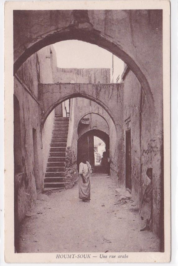 Carte Postale Ancienne CPA Afrique - Tunisie - Djerba Houmt-Souk - Une Rue Arabe