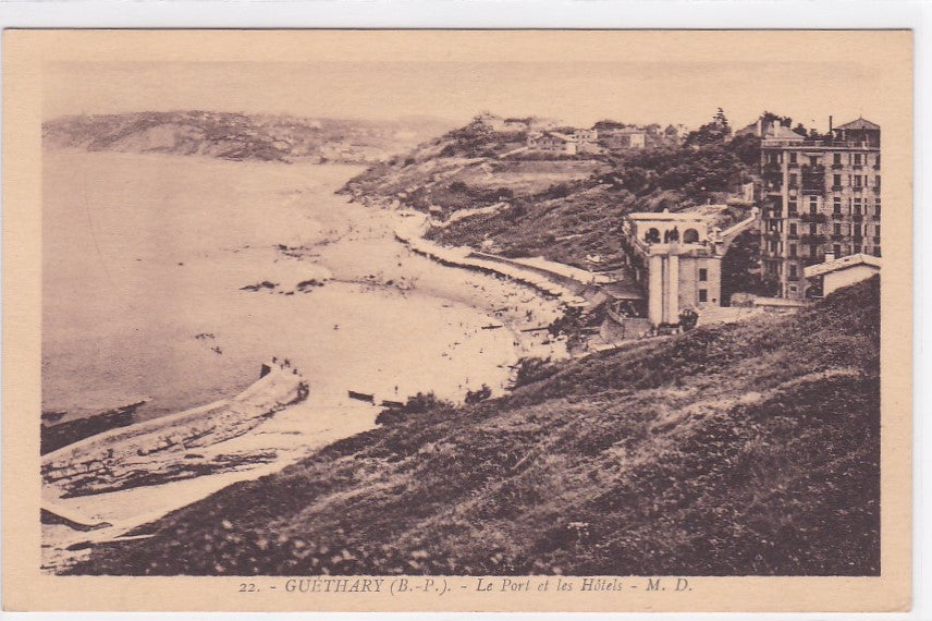 Old Postcard CPA 64 Guéthary - The Port and the Hotels