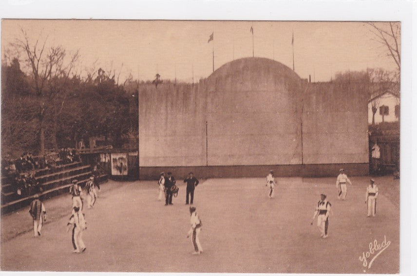 Old Postcard CPA 64 Basque Dancers After a Game of Pelota