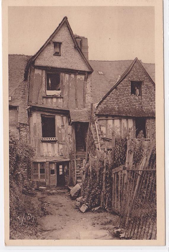 Old Postcard CPA Brittany 35 Fougères - Old Houses from the 16th Century