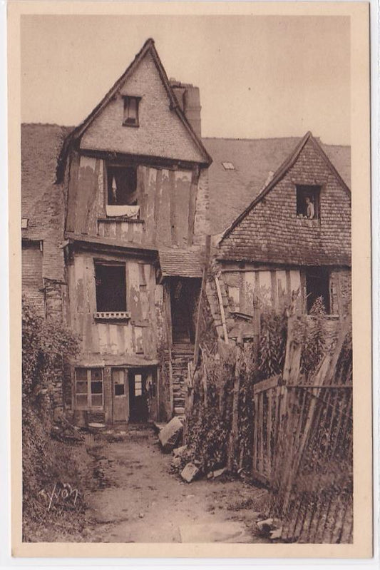 Carte Postale Ancienne CPA Fougères - Vieilles Maisons Du XVIe