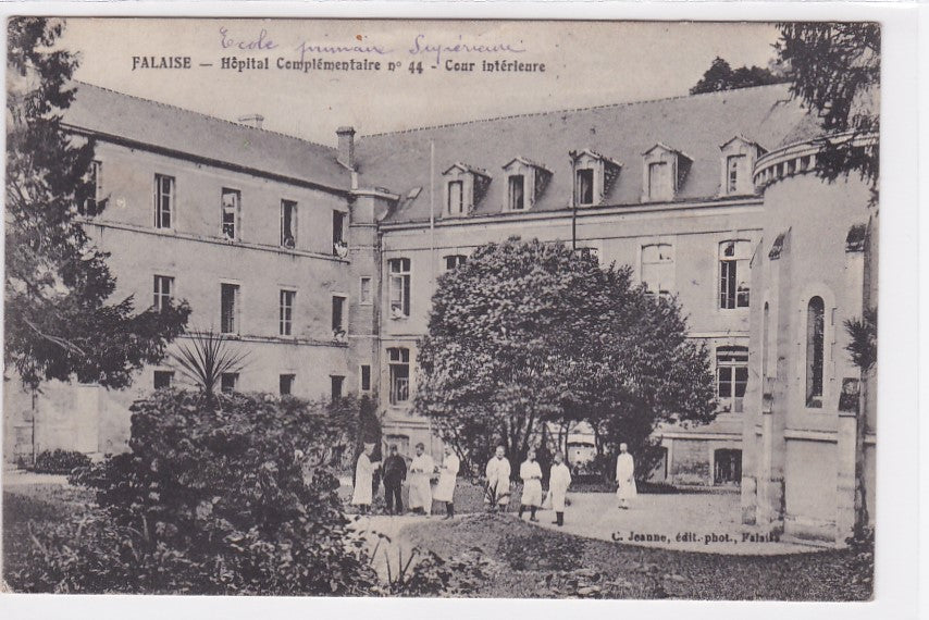 Carte Postale Ancienne CPA Falaise - Hôpital Complémentaire - Cour Intérieure