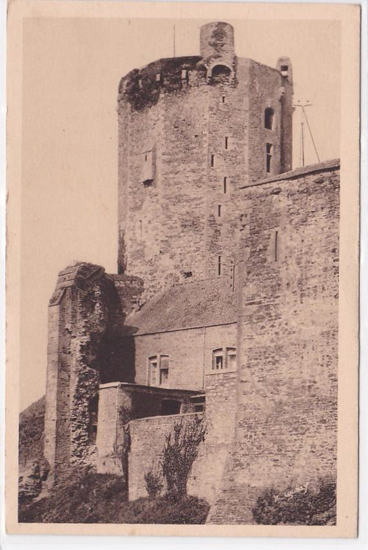 Carte Postale Ancienne CPA Manche 50 Bricquebec - Le Donjon