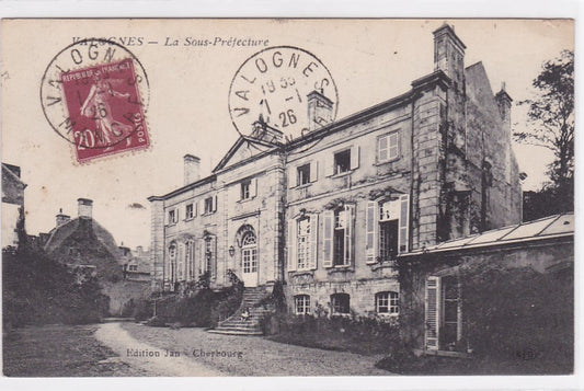 Carte Postale Ancienne CPA Manche 50 Valognes - La Sous-Préfecture