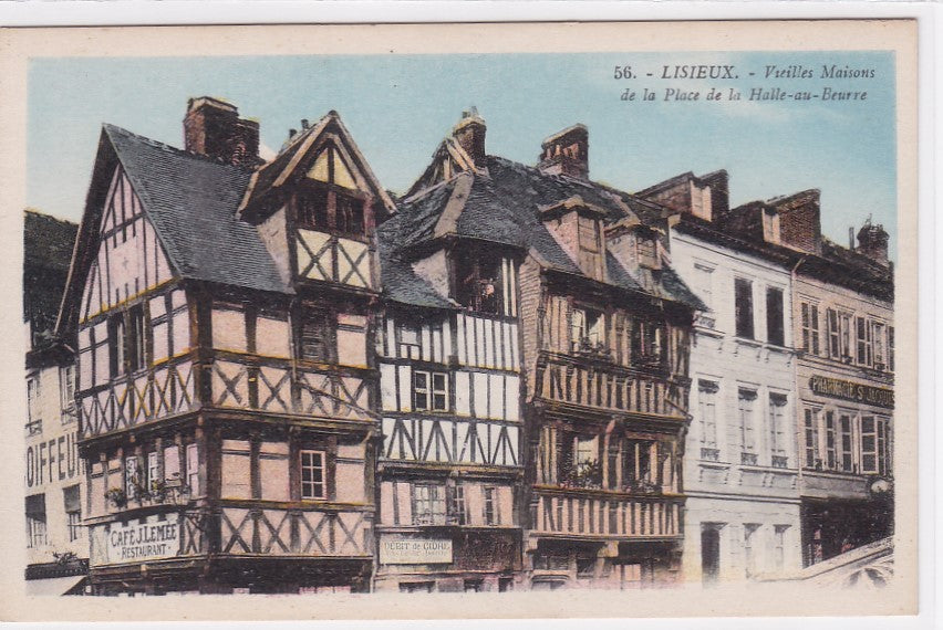 Carte Postale Ancienne CPA 14 - Lisieux - Vieilles Maisons Place Halle-Au-Beurre