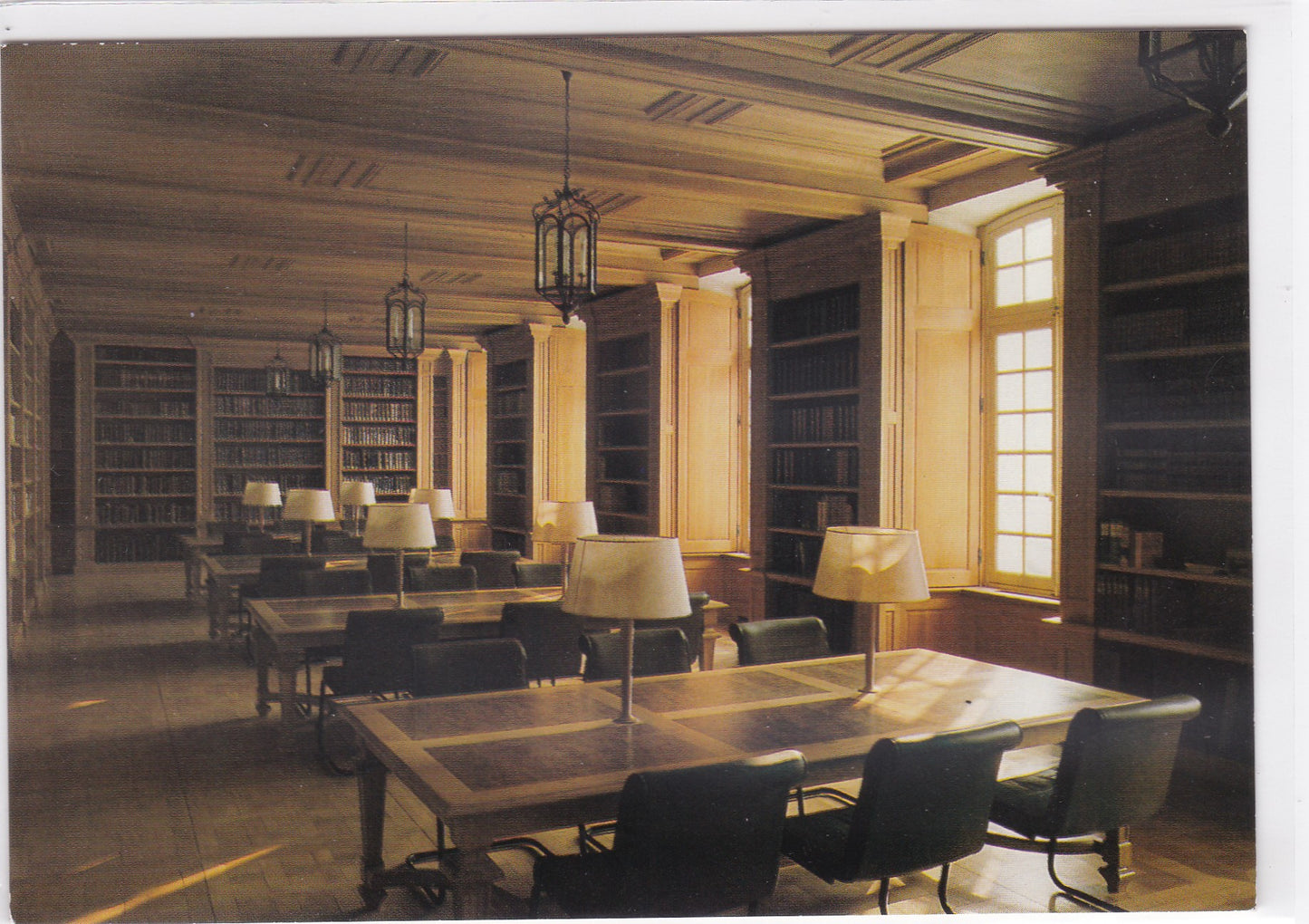 Carte Postale CPM 27 Abbaye Notre-Dame Du Bec-Hellouin - Bibliothèque
