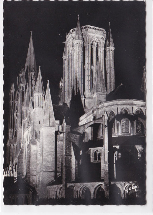 Carte Postale CPSM 50 Coutances - La Cathédrale Notre-Dame Illuminée