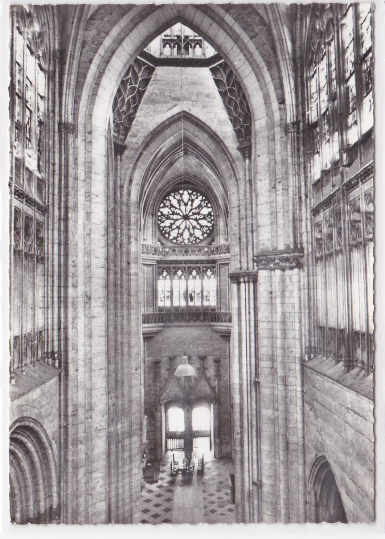 Carte Postale CPSM 27 Cathédrale D'Évreux - Le Transept Et La Rosace Sud