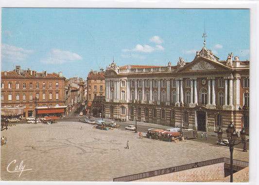 Carte Postale CPSM 31 Toulouse - Le Capitole