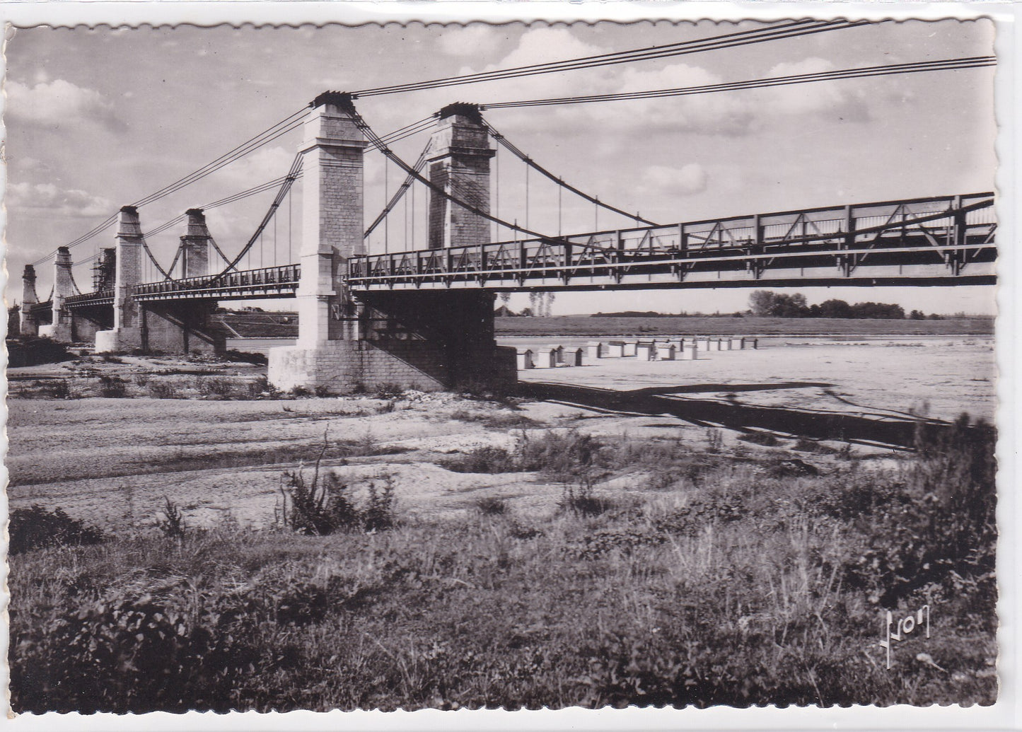 Carte Postale CPSM 45 Sully-Sur-Loire - Le Pont Et La Plage
