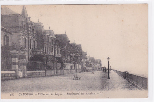 Carte Postale CPA 14 Cabourg - Villas Sur La Digue - Boulevard Des Anglais