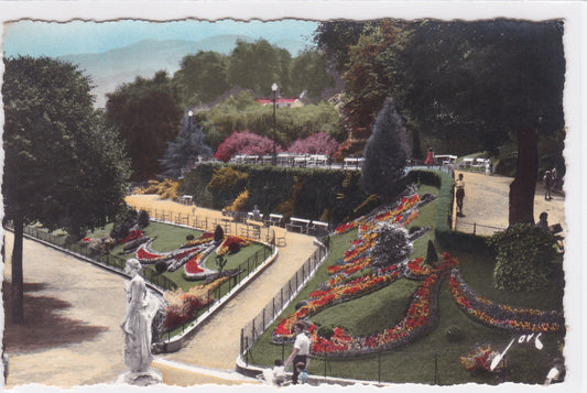 Carte Postale CPSM 65 Bagnères-De-Bigorre Les Jardins De L'Esplanade Des Thermes