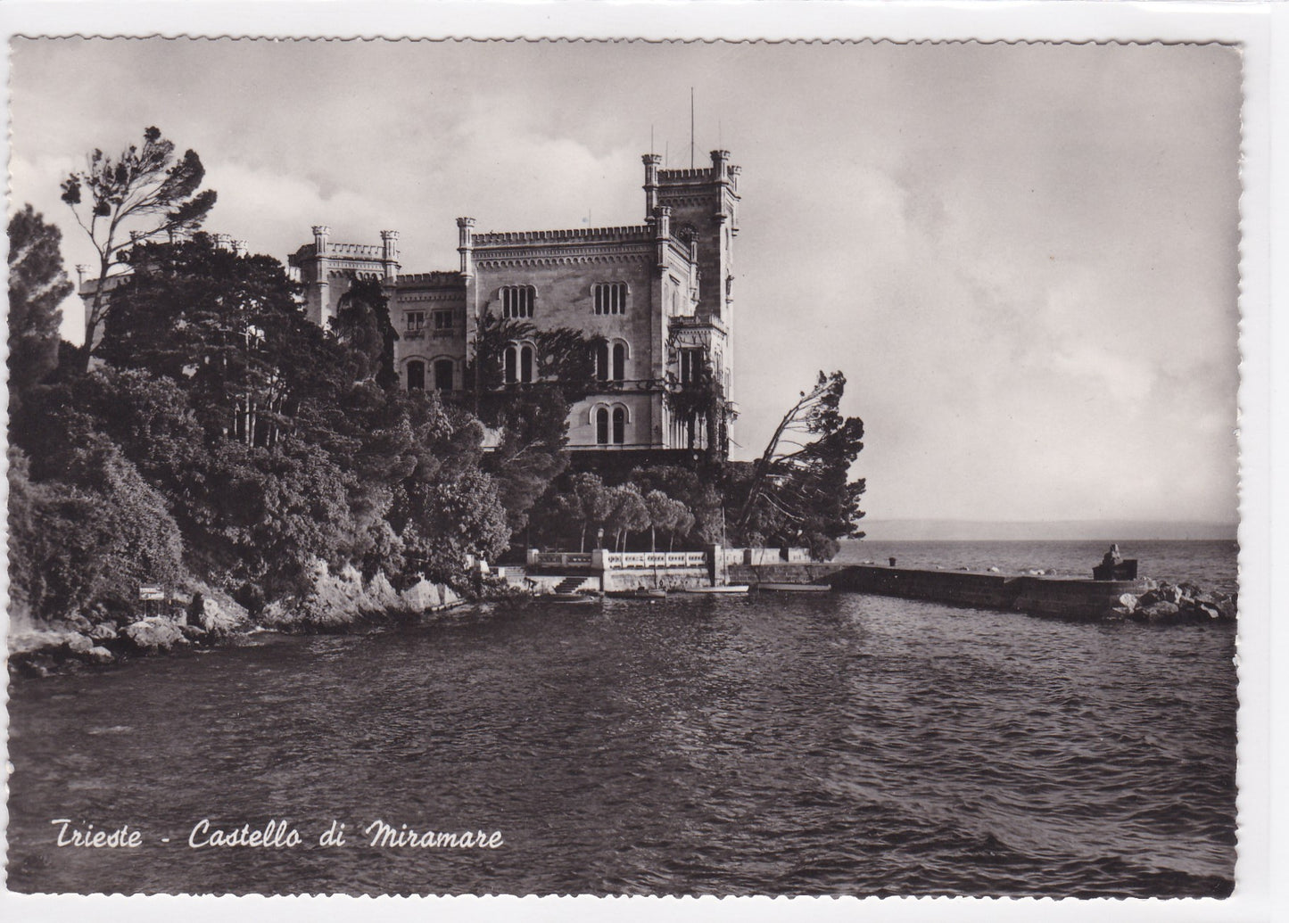 Carte Postale CPSM Italy - Trieste - Castello Di Miramare