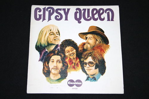 GIPSY QUEEN   SP 45T 7"   LOVE IS IN THE AIR