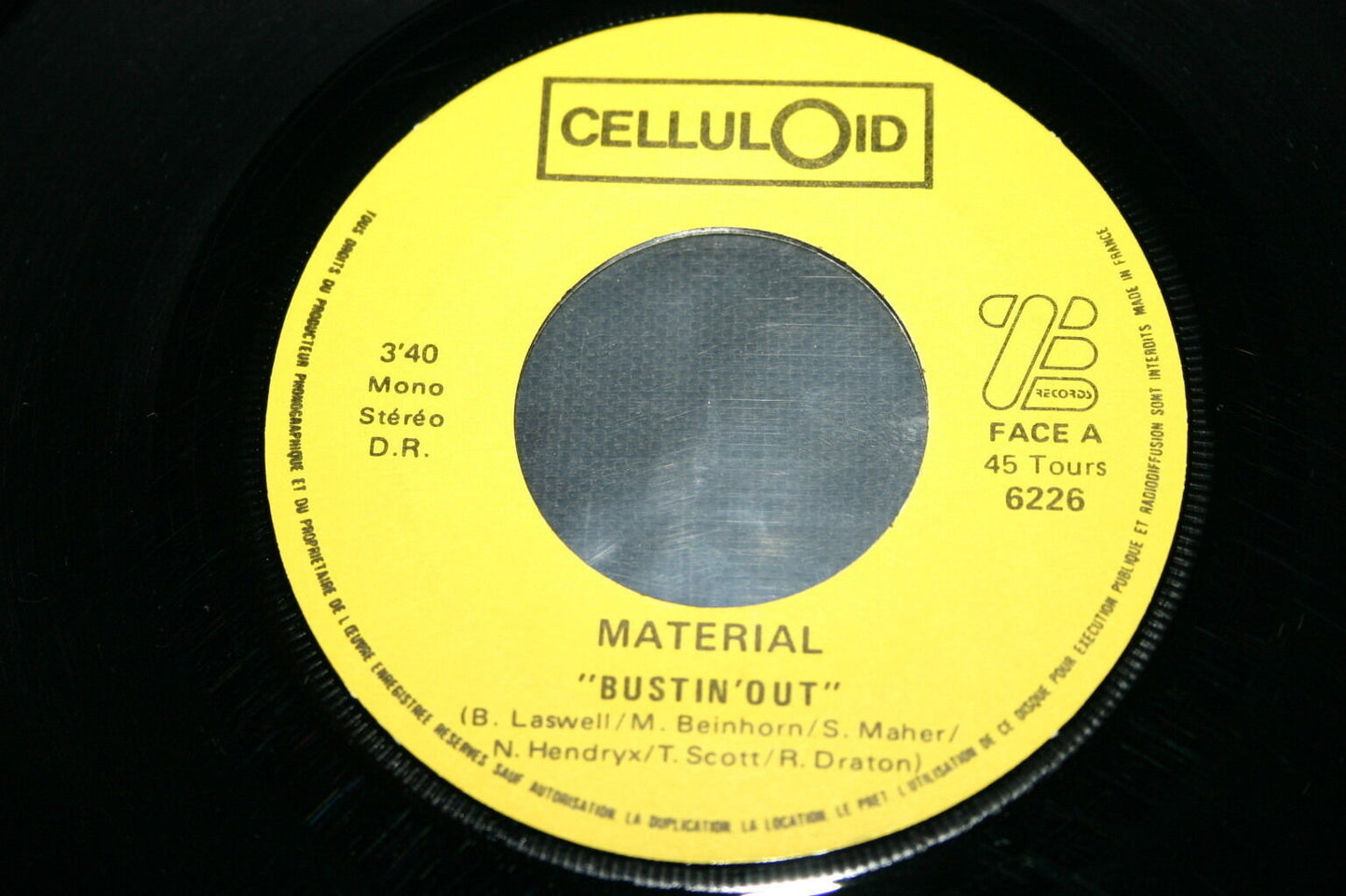 MATERIAL   SP 45T 7"   BUSTIN' OUT